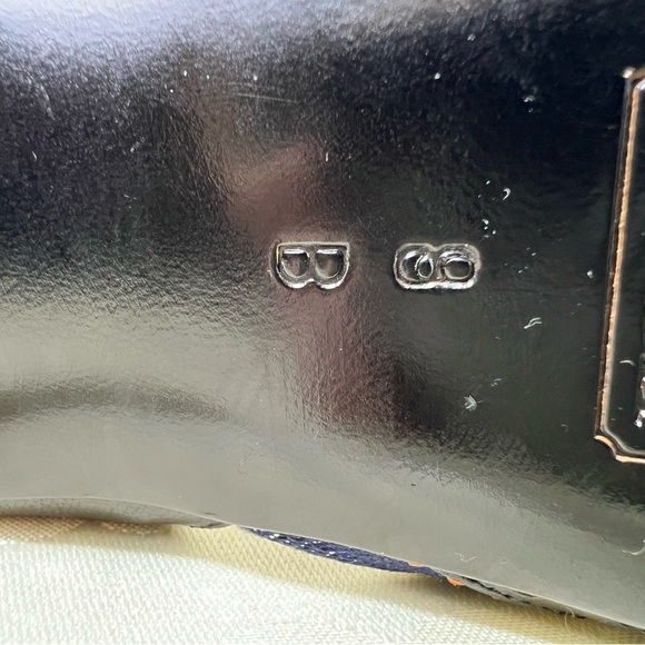 Size 8 Coach Pumps - Picture 7 of 7